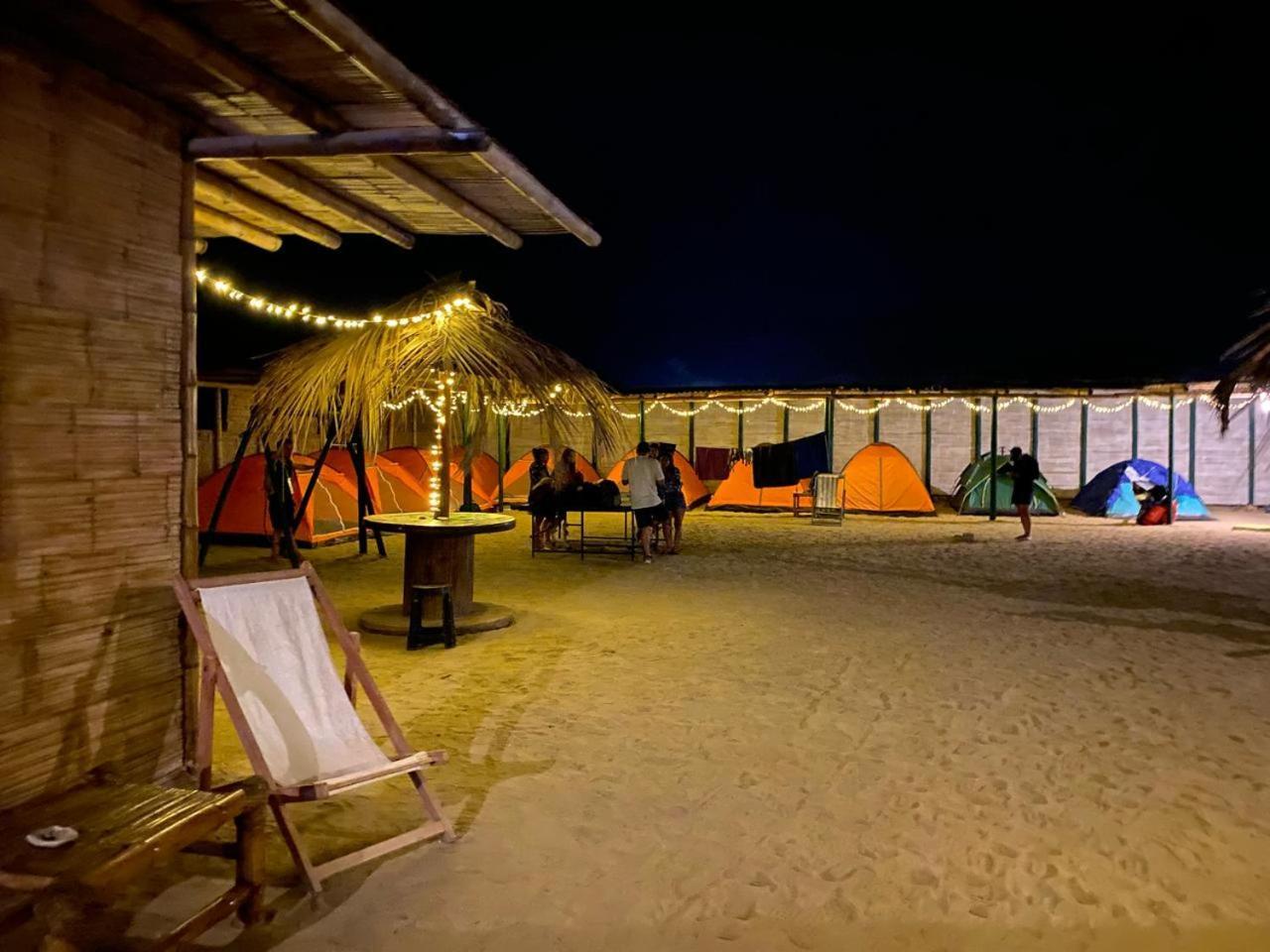 Pepon Surf Camp Hotel Máncora Exterior photo